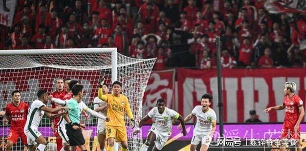 足协杯失冠后厄运不断,韩国裁判或致河南队面临重罚 足协杯失冠后厄运不断,韩国裁判或致河南队面临重罚